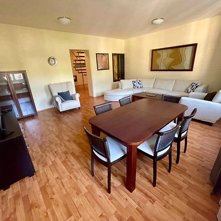 Huge Two Floor Apartment On The Park Colonnade With Free Parking For One Car, 160 Sqm Karlovy Vary Exteriér fotografie