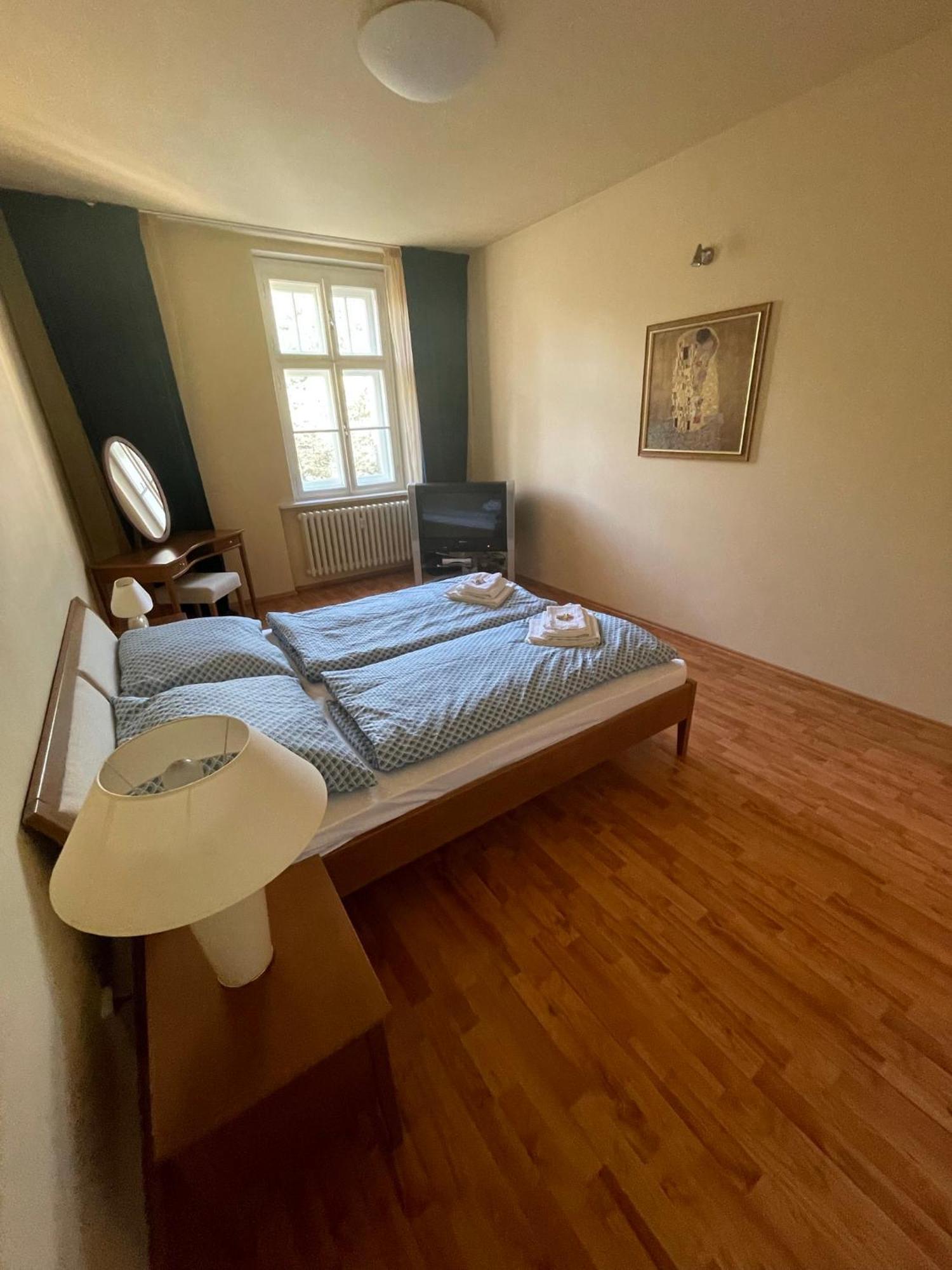 Huge Two Floor Apartment On The Park Colonnade With Free Parking For One Car, 160 Sqm Karlovy Vary Exteriér fotografie