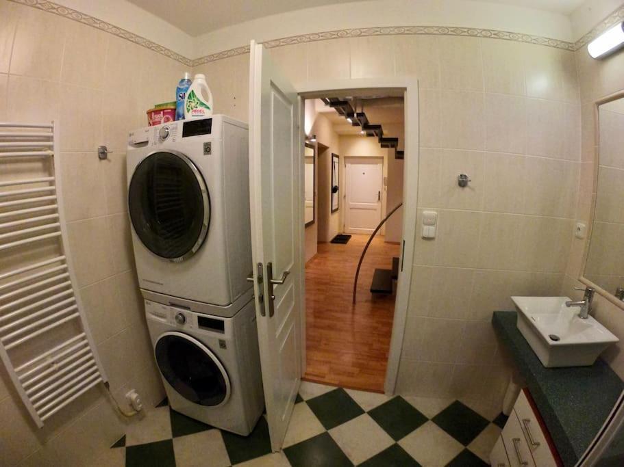 Huge Two Floor Apartment On The Park Colonnade With Free Parking For One Car, 160 Sqm Karlovy Vary Exteriér fotografie