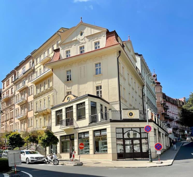 Huge Two Floor Apartment On The Park Colonnade With Free Parking For One Car, 160 Sqm Karlovy Vary Exteriér fotografie