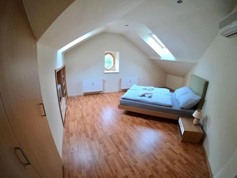 Huge Two Floor Apartment On The Park Colonnade With Free Parking For One Car, 160 Sqm Karlovy Vary Exteriér fotografie